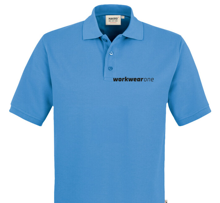 Weißes Poloshirt mit aufgedrucktem workwear-one-Logo auf der linken Brust