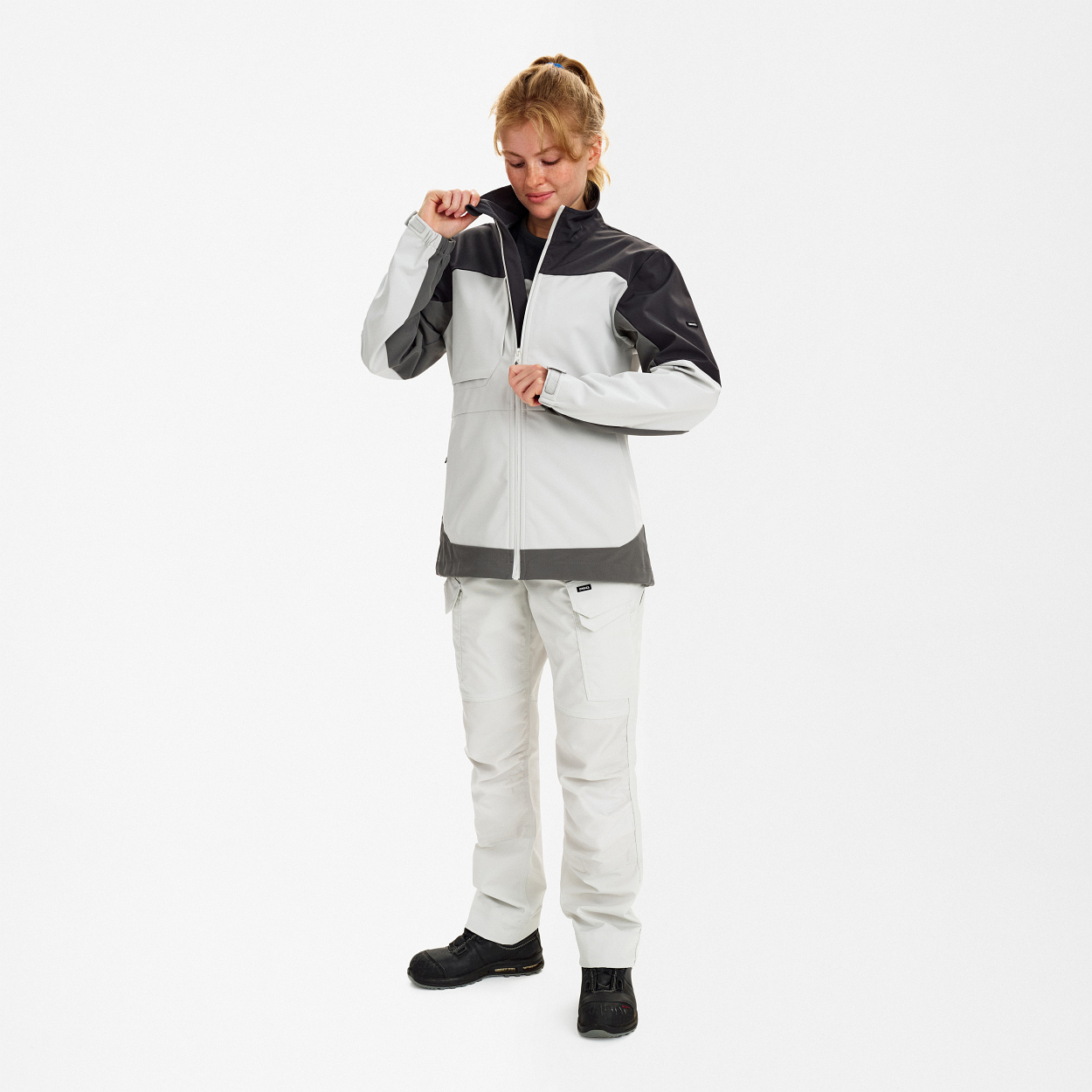 ENGEL Entire Damen Softshelljacke in Bone White / Anthracite Grey, Größe XS