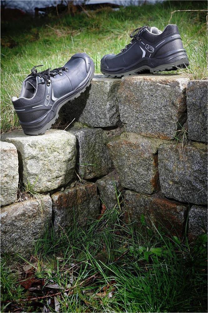 Halbschuh L3122 Leipzig in Schwarz/Grau, Gr. 48 von Leibwächter