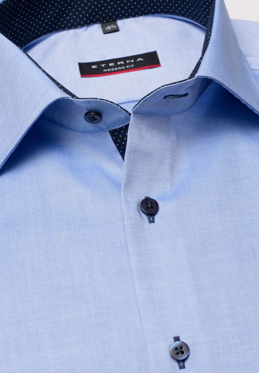 Herrenhemd kurzarm Modern Fit in Blau, Gr. 48 von ETERNA - Detailaufnahme