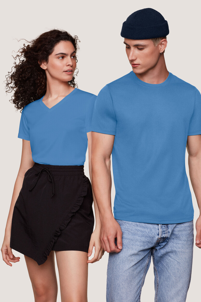 HAKRO 187 Damen V-Shirt COOLMAX® in malibublau, Größe M