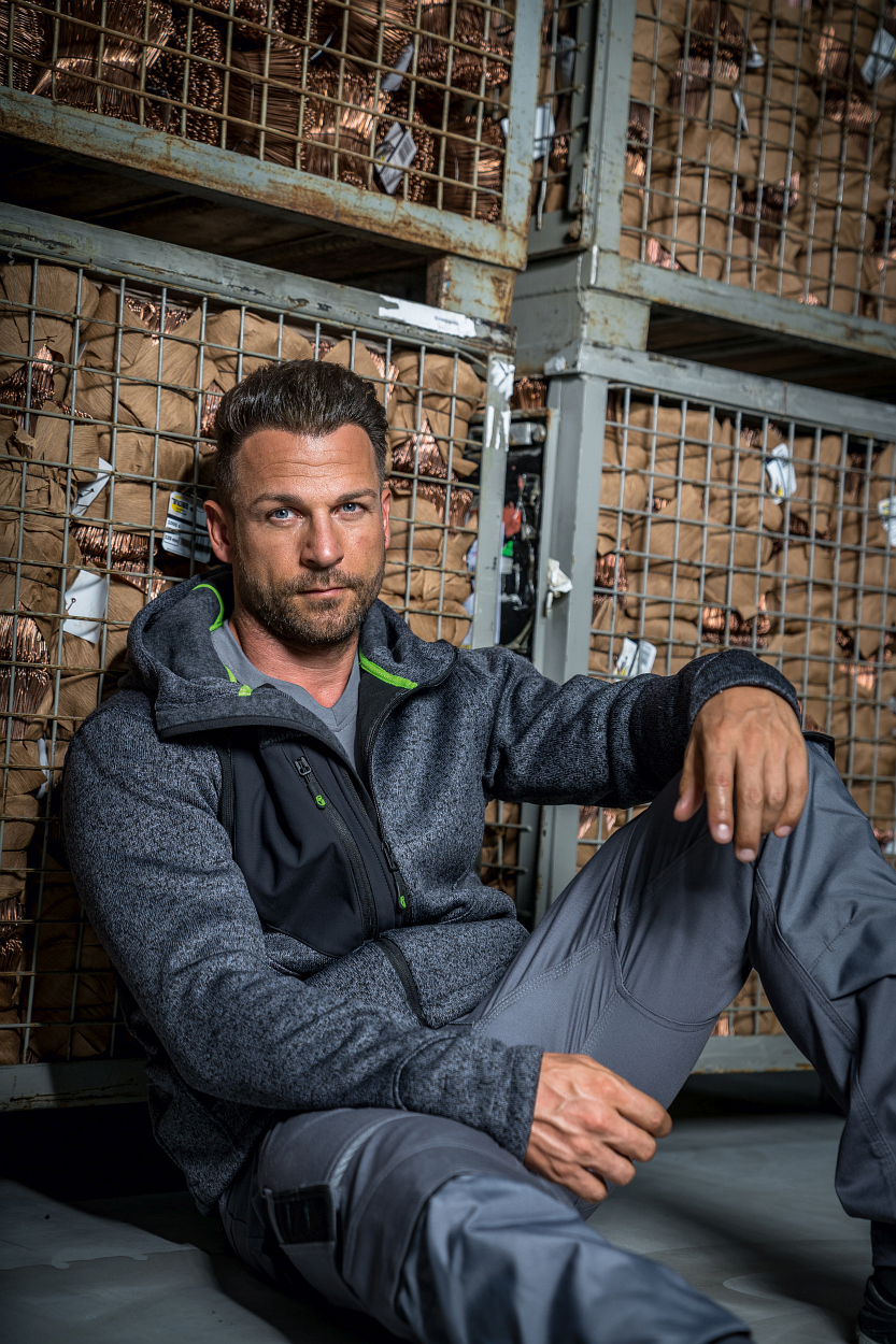 Strickjacke Casual Line Unisex Grau CASTJ, Gr. 2XL von Leibwächter