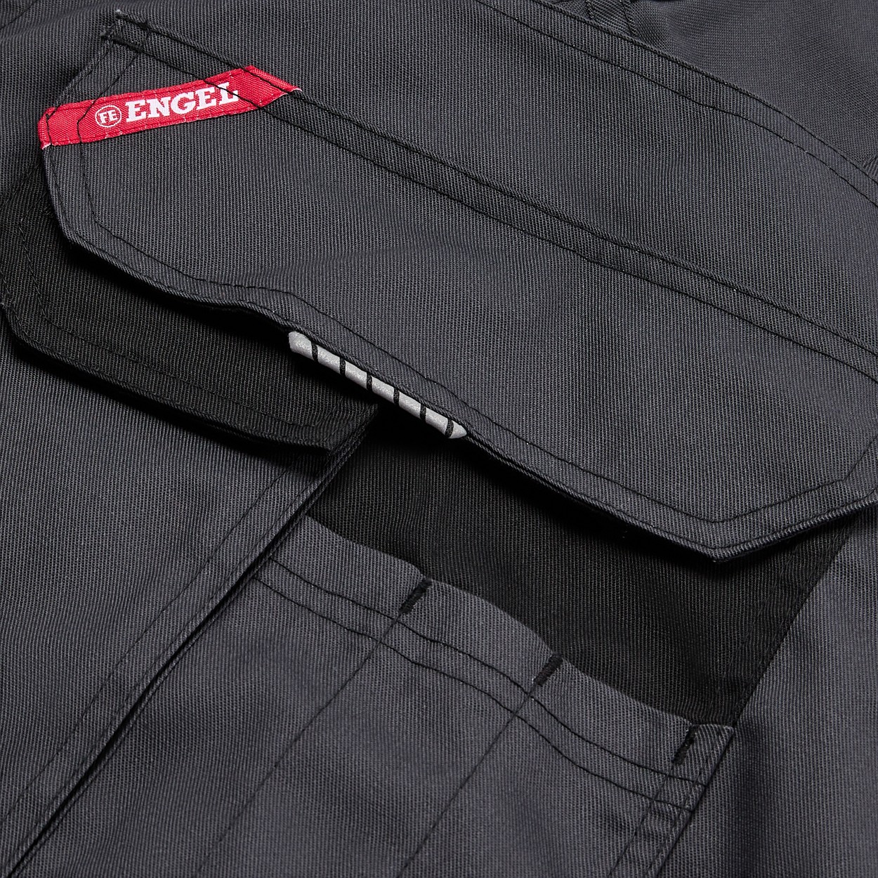 ENGEL Venture Latzhose in Anthrazitgrau/Schwarz, Größe 26