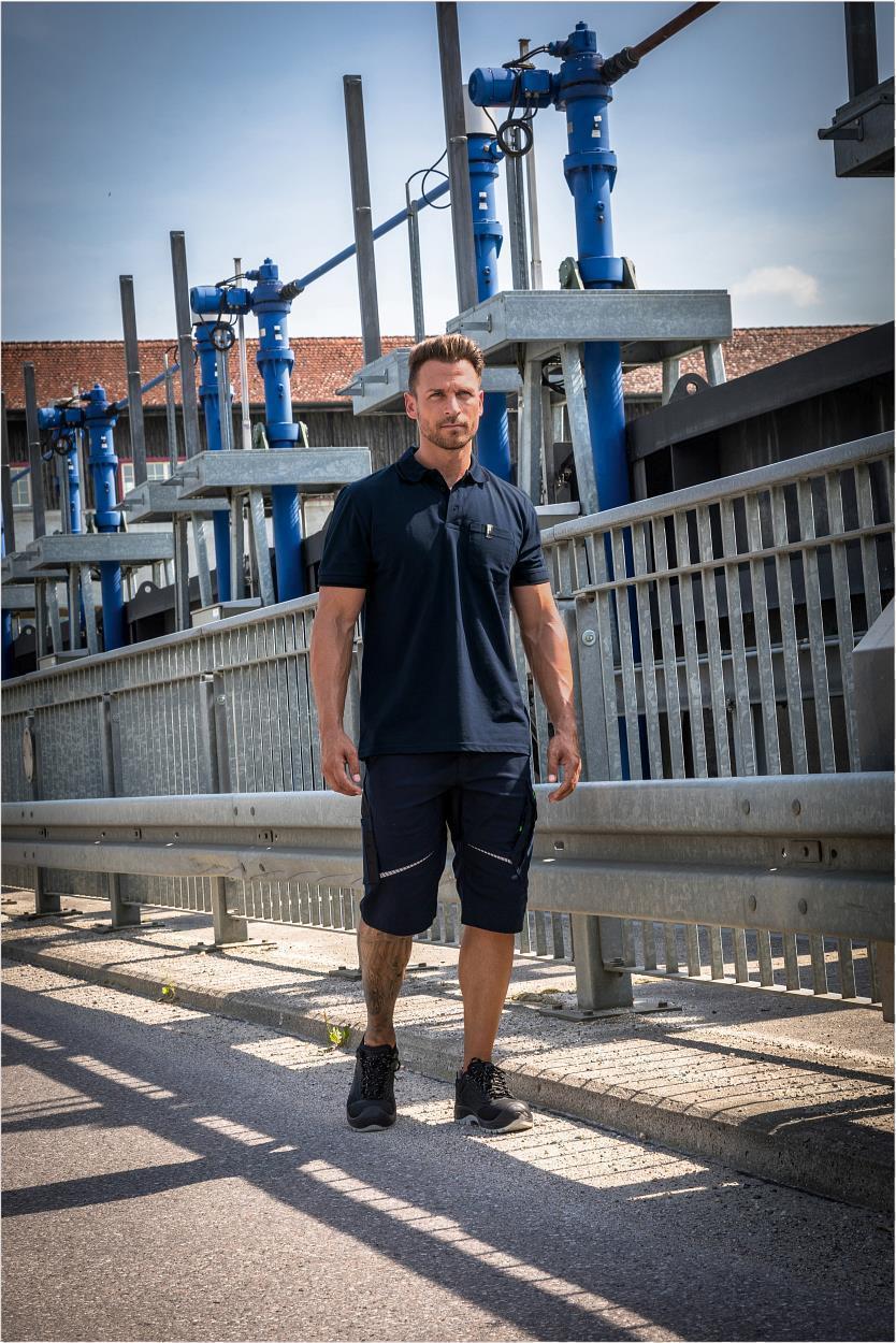 Herren-Shorts Flex Line Marine/Schwarz FLEXK, Gr. 68 von Leibwächter