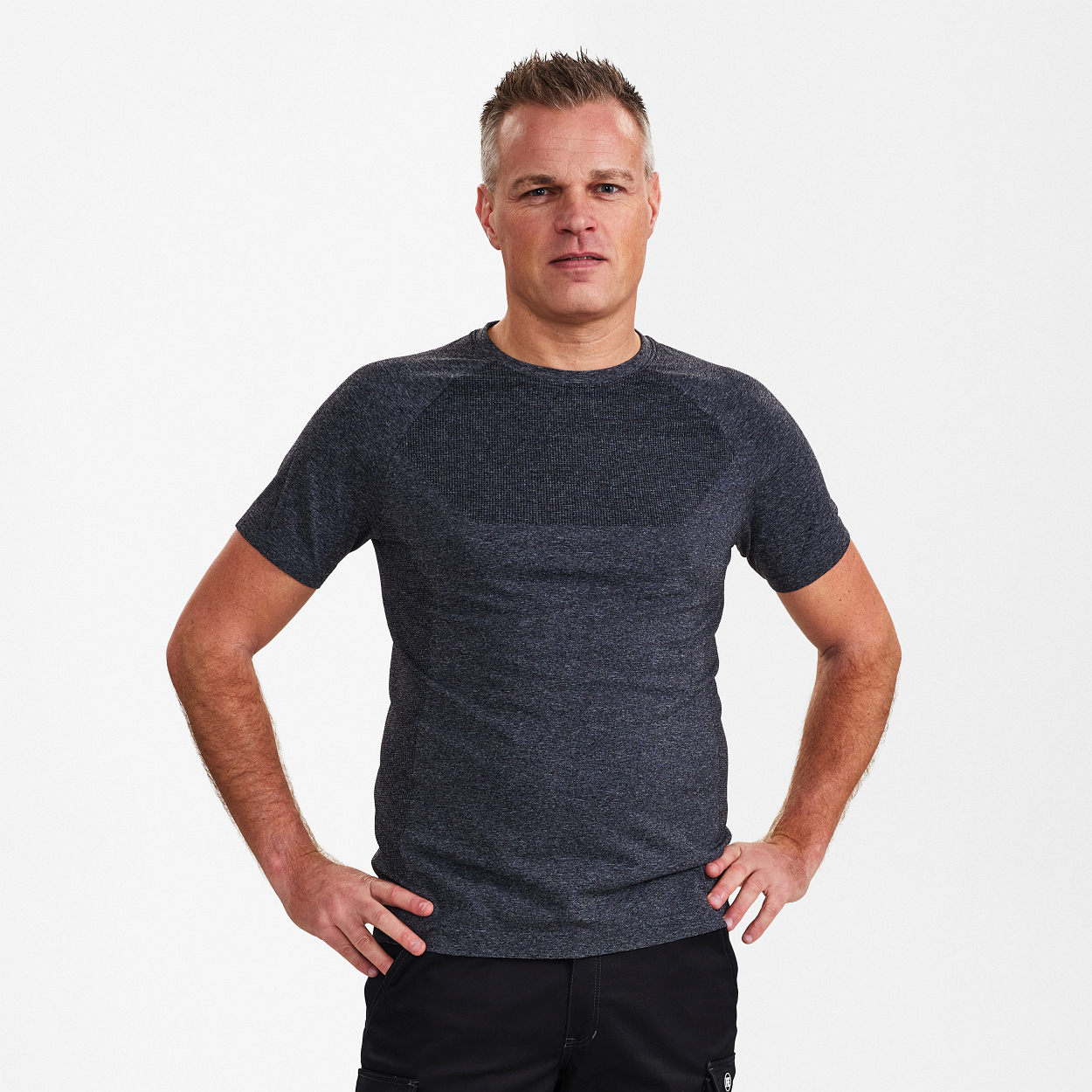 ENGEL X-treme seamless T-Shirt in Black Melange, Größe S/M