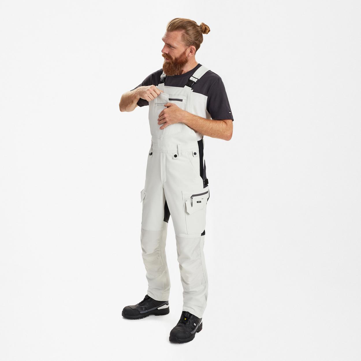 ENGEL Entire Latzhose mit 4-Wege-Stretch in Bone White / Anthracite Grey, Größe 26