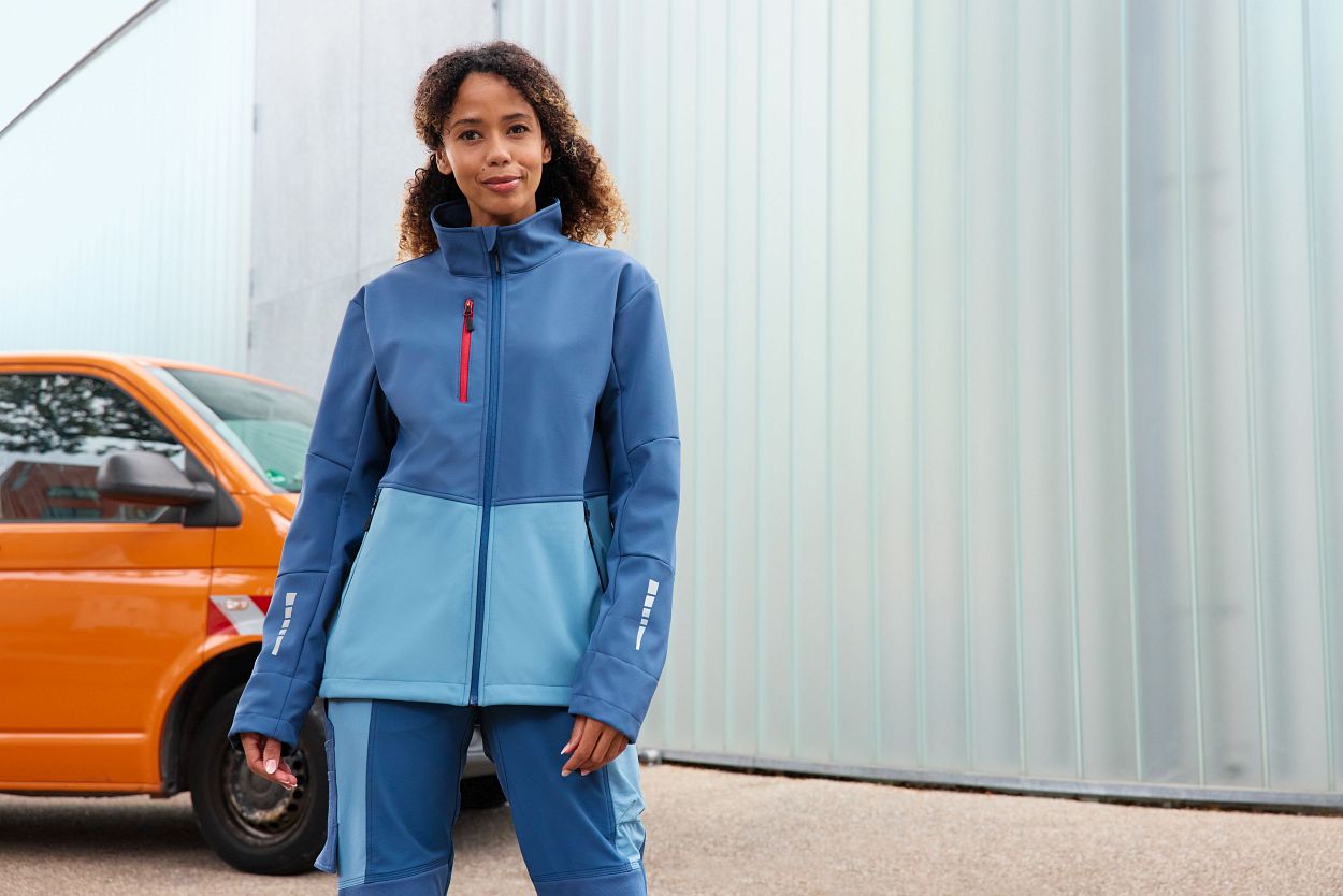 Workwear Softshell Jacket "JN1886" in White/Cement, Größe 4XL - Daiber