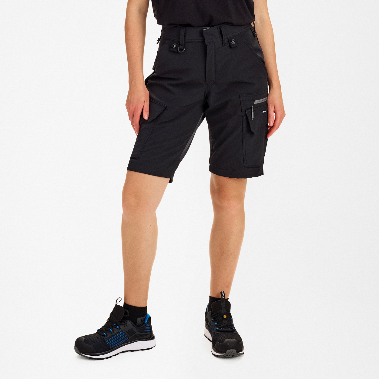 ENGEL Entire Damen Shorts mit 4-Wege-Stretch in Schwarz/Anthrazit Grau, Größe 48