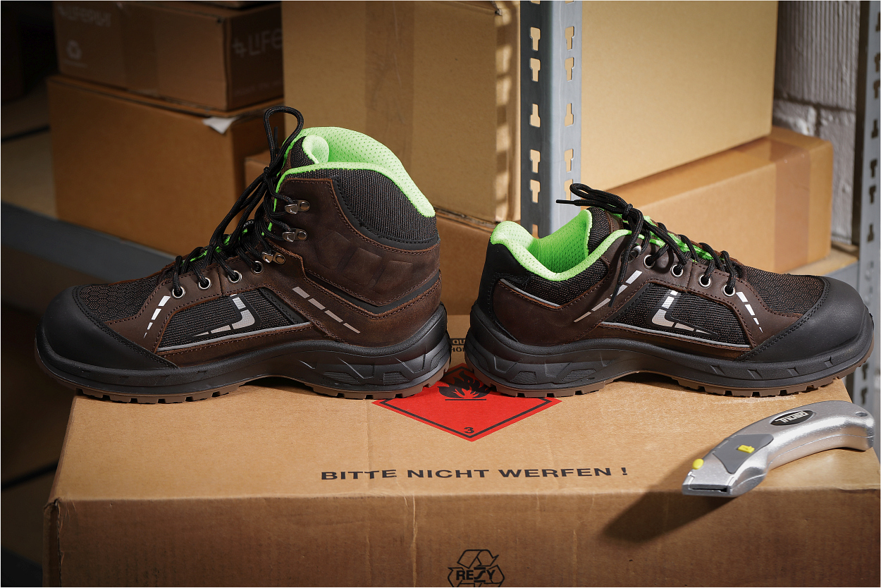 Stiefel niedrig L6315 Bremen in Schwarz/Braun, Gr. 47 von Leibwächter