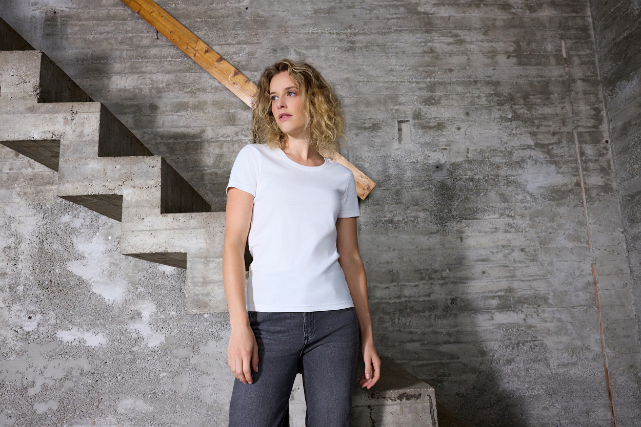 Ladies' T-Shirt 1:1 Rib OCS Standard "8039" in White, Größe 2XL - Daiber