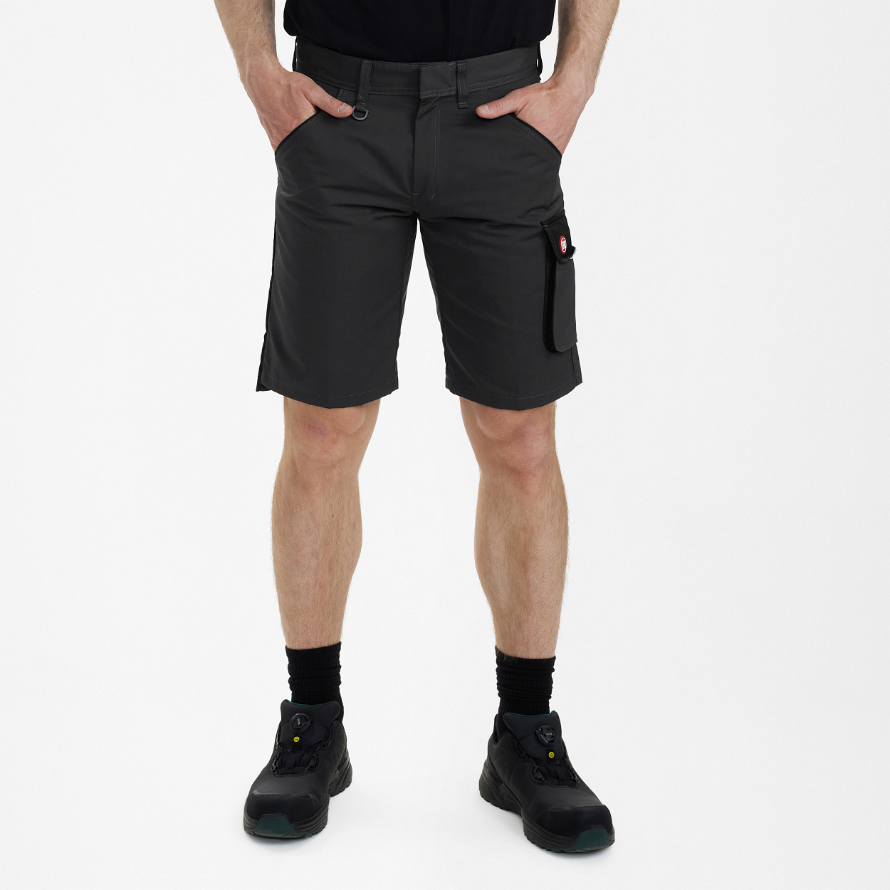 ENGEL Galaxy Light Shorts in Anthrazitgrau/Schwarz, Größe 54