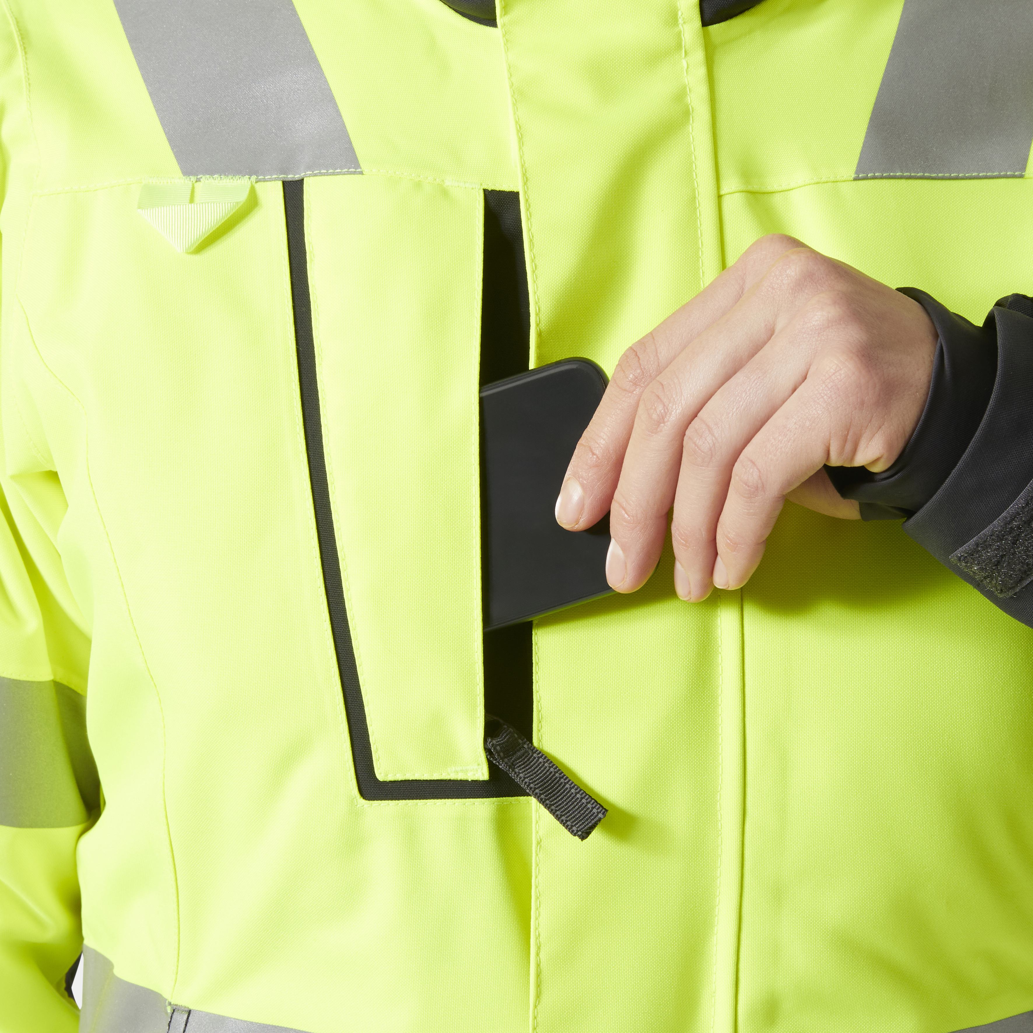 Damen "ALNA 2.0" Winterjacke in Yellow, Größe 3XL von Helly Hansen Workwear