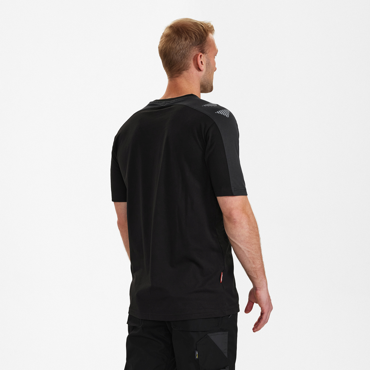 ENGEL Galaxy T-Shirt in Schwarz/Anthrazit Grau, Größe XS