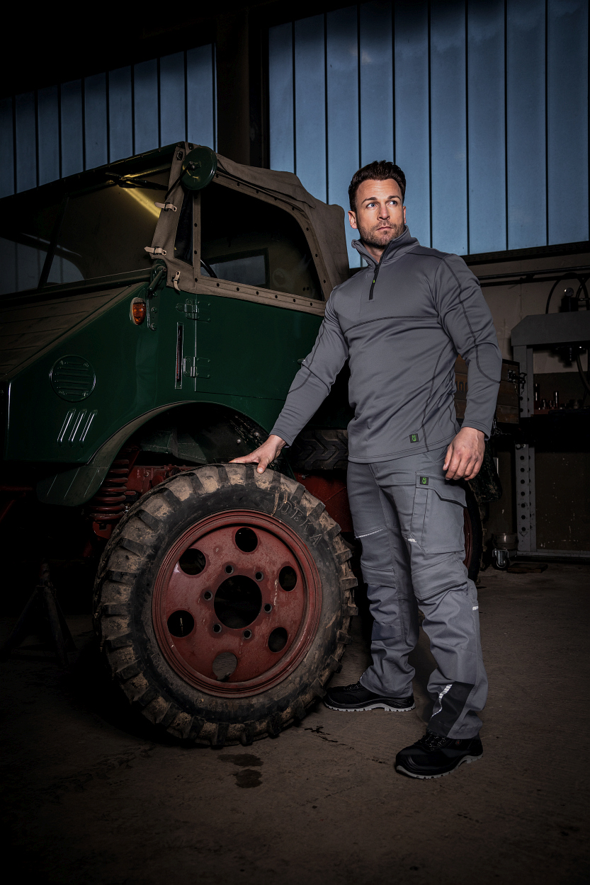 Funktionsshirt "Ulli" Flex Line Grau/Schwarz FLEXF, Gr. 3XL von Leibwächter Bundhose Flex Line in Grau-Schwarz, Gr. 98 von Leibwächter