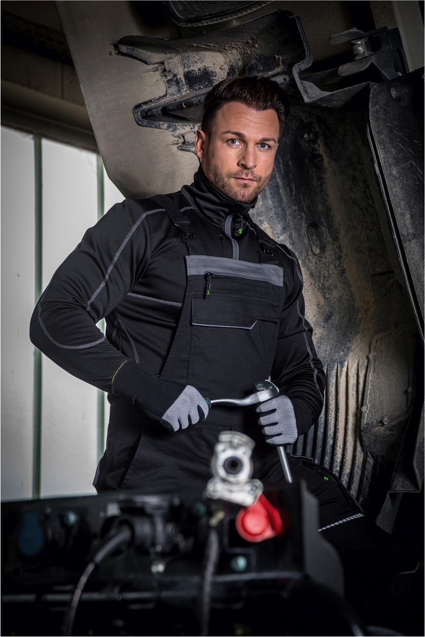 Latzhose FLEXL25 Flex Line in Schwarz/Grau, Gr. 72 von Leibwächter