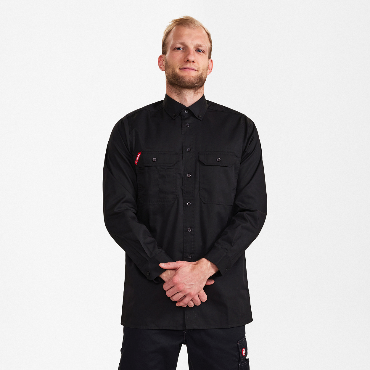 ENGEL Extend langärmliges Herrenhemd in Schwarz, Größe 49/50