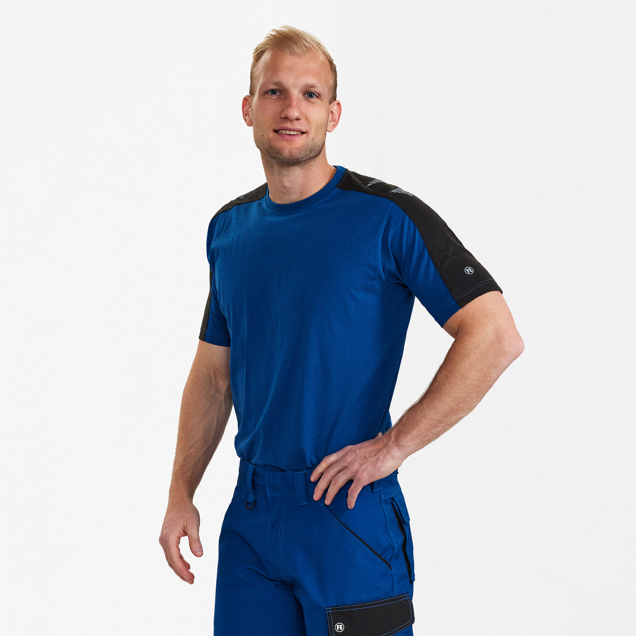 ENGEL Galaxy T-Shirt in Surfer Blue/Schwarz, Größe XS