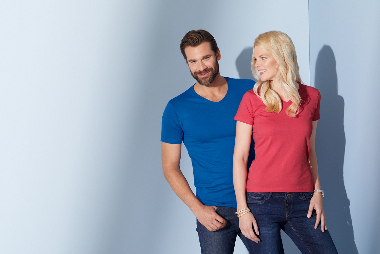 Ladies' Slim Fit V-T "JN972" in White, Größe 2XL - Daiber