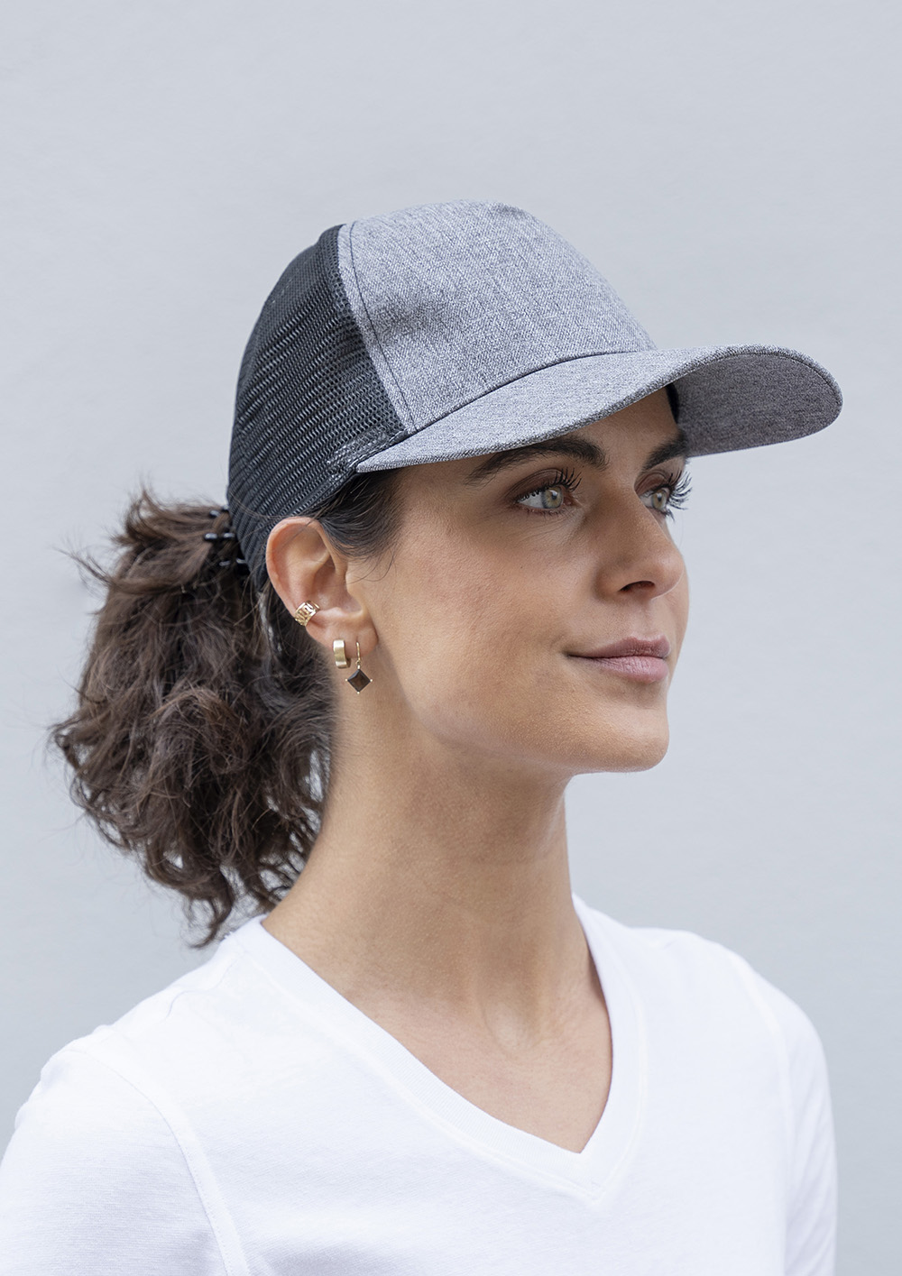 Karlowsky Trucker Mesh Cap in Grau Meliert/Schwarz – Modellansicht