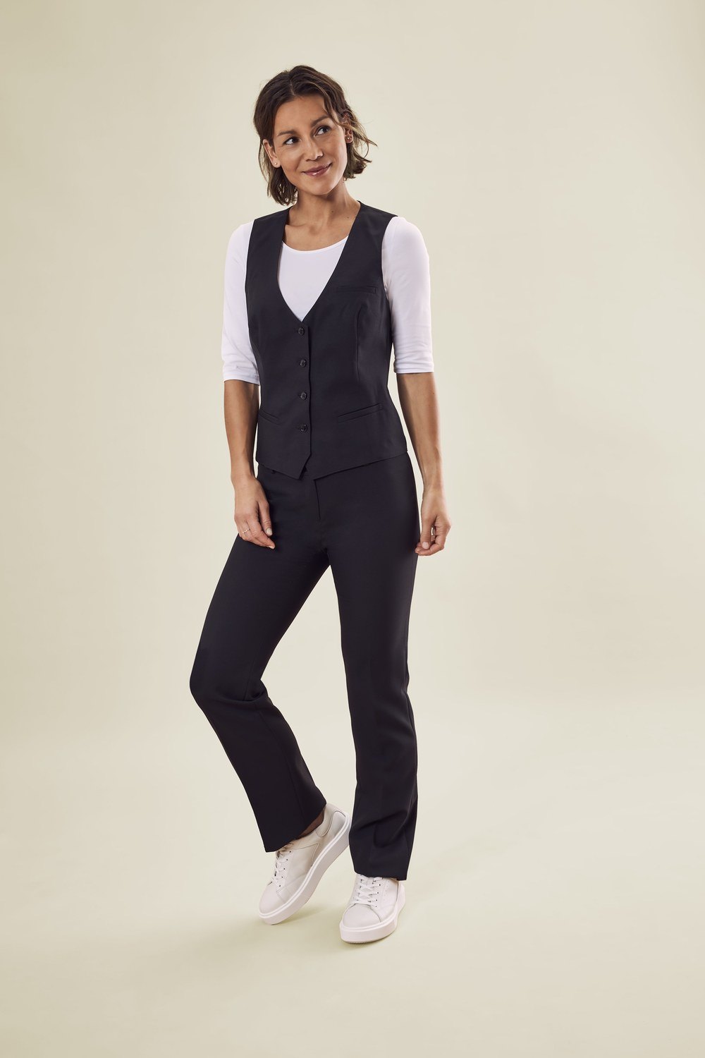 Greiff Damen-Weste RF Simple in Schwarz – Modellansicht