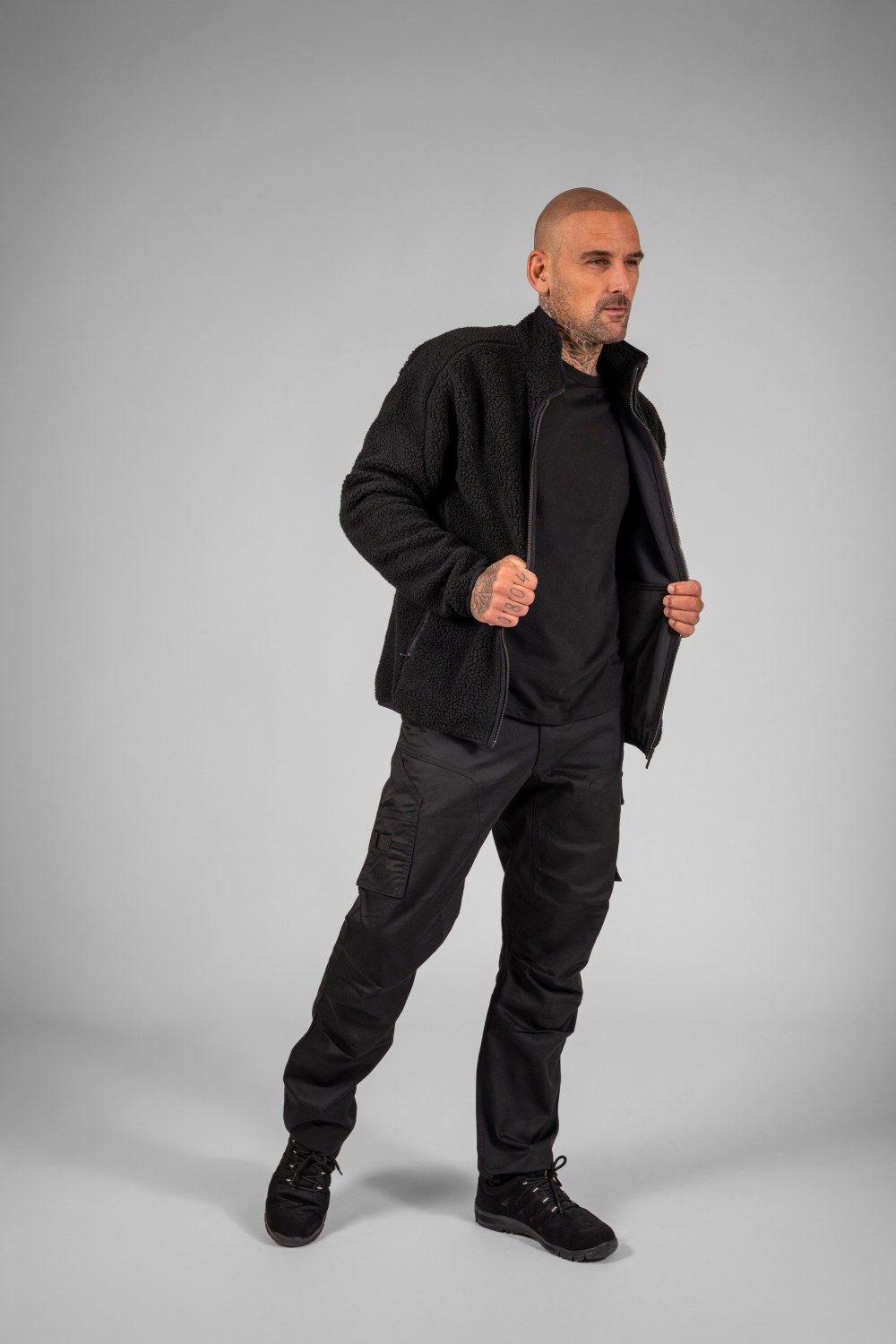 TRICORP Teddy Jacke Redefined in Black – Modellansicht