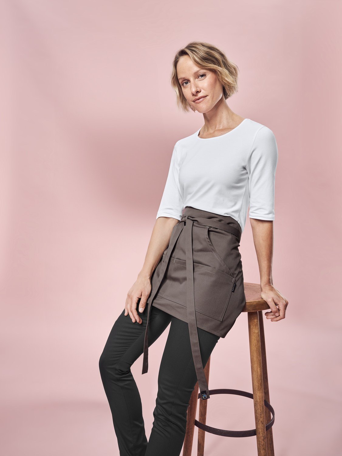 Greiff Vorbinder Tasche 77x40 cm in Taupe – Modellansicht
