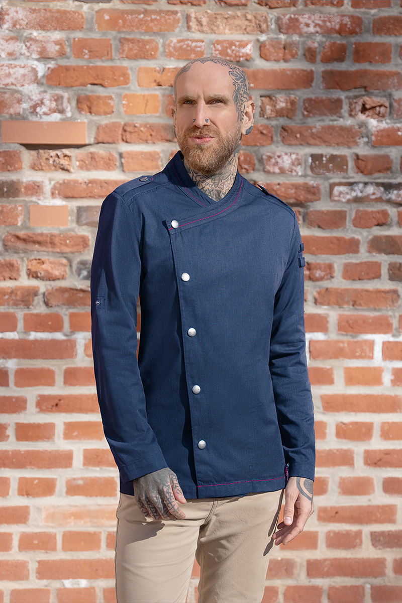 Langarm Herrenkochjacke ROCK CHEF®-Stage2 in Stahlblau – Modellansicht
