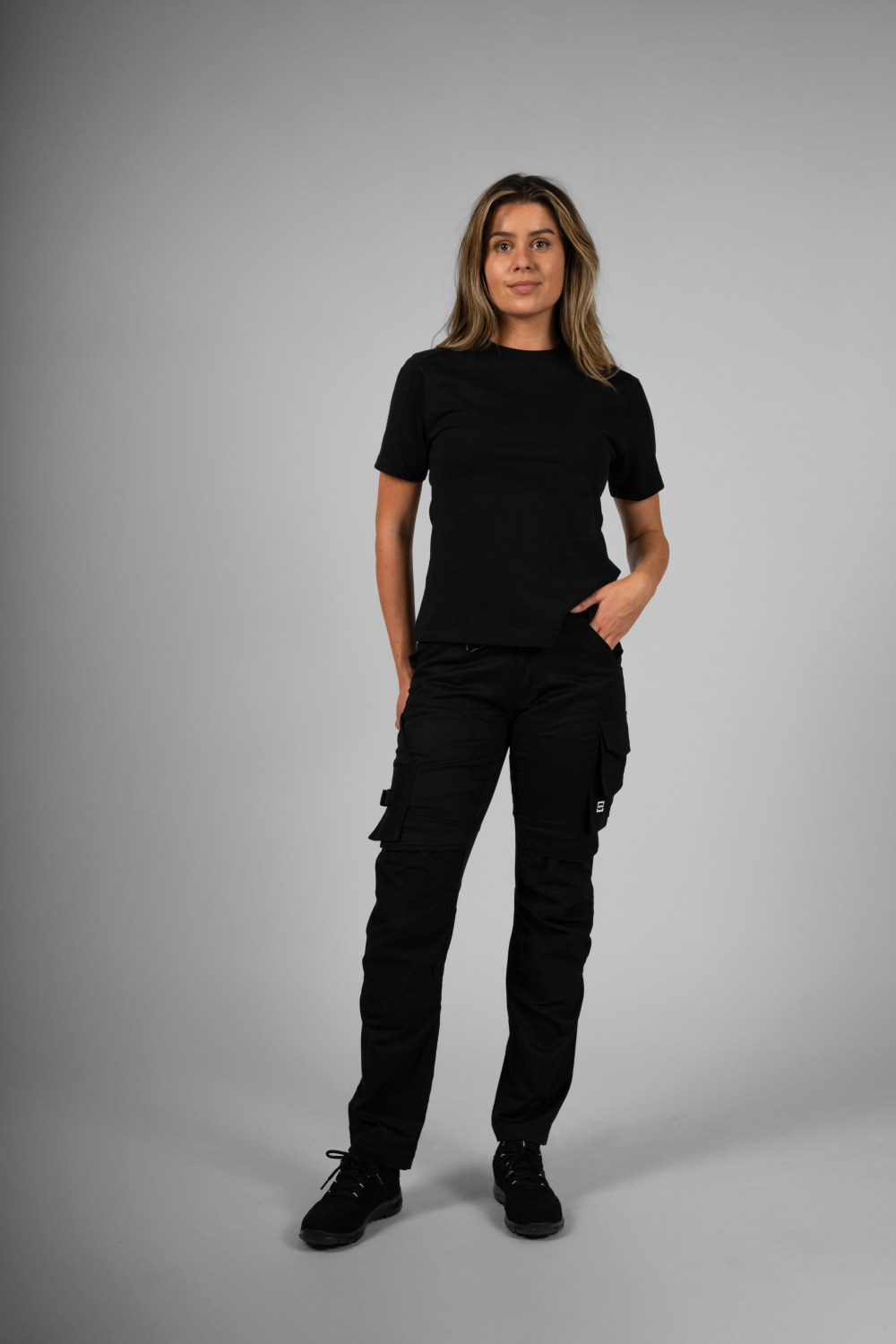 TRICORP Arbeitshose 4-Way Stretch Redefined Damen in Black – Modellansicht