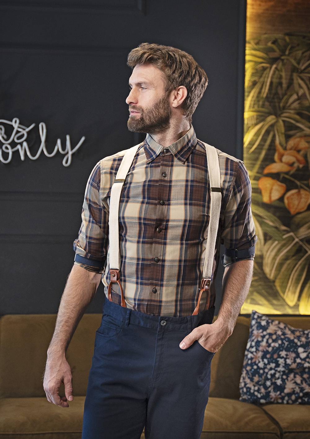 Karlowsky Hosenträger Urban-Herringbone in Sand – Modellansicht