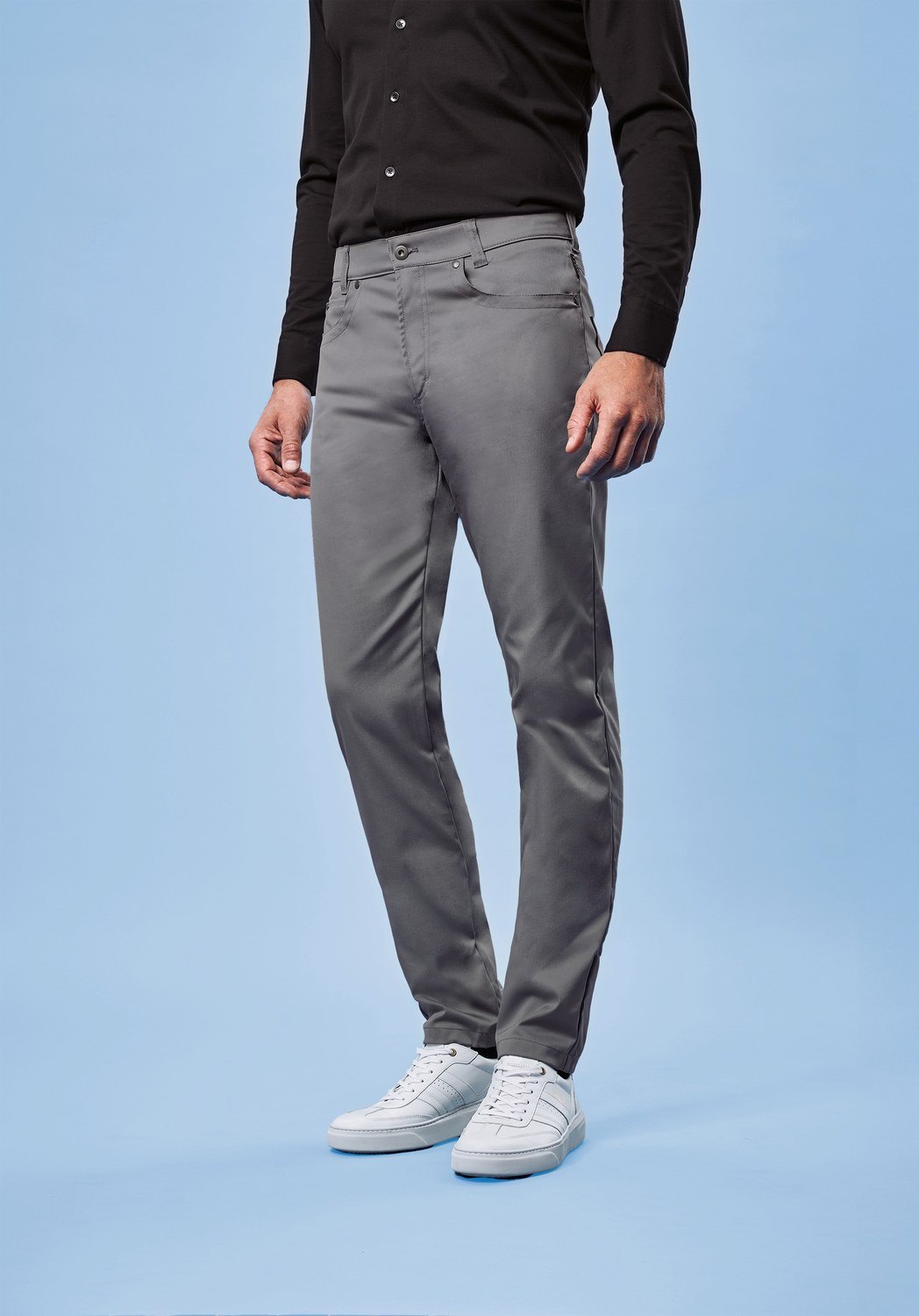 Greiff Herren-Hose 5 Pocket RF in Grau – Modellansicht