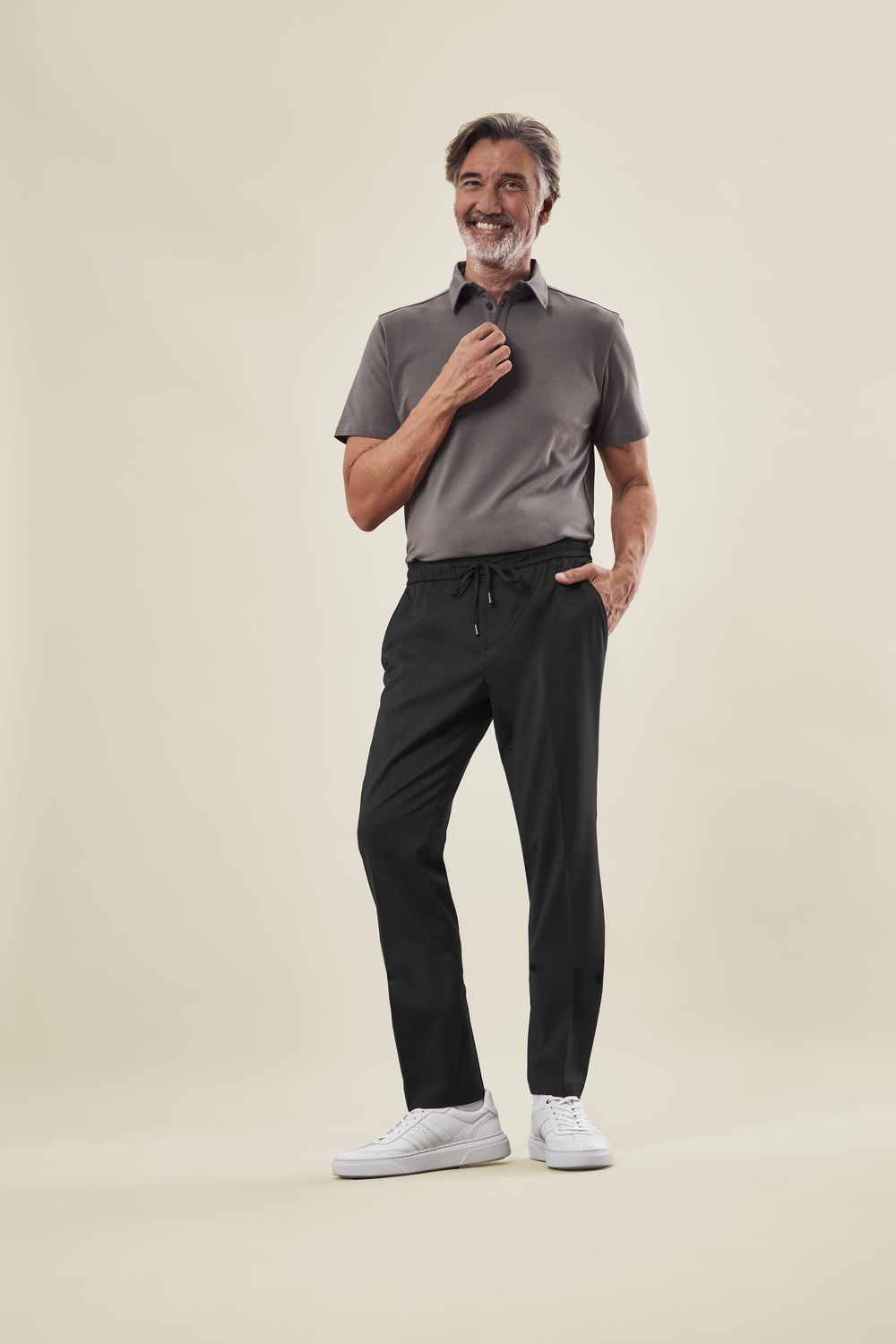 Greiff Herren-Joggpants RF Modern 37.5 in Schwarz – Modellansicht