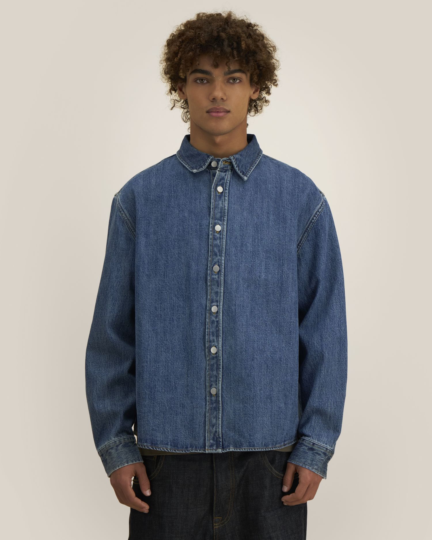 Stanley Stella Palmer in Mid Wash – Modellansicht