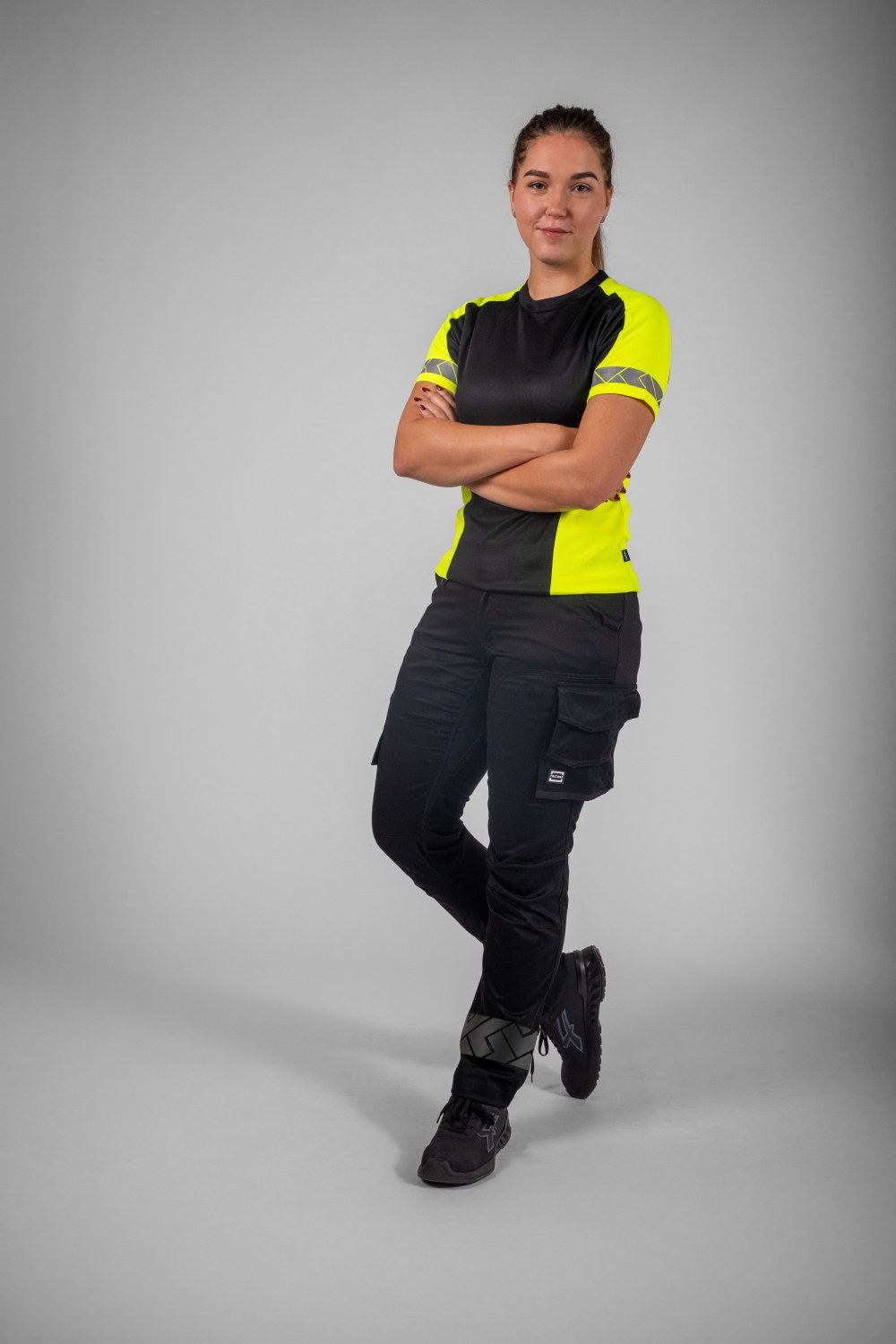 TRICORP T-Shirt Reflective Redefined Damen in Black-Fluoryellow – Modellansicht