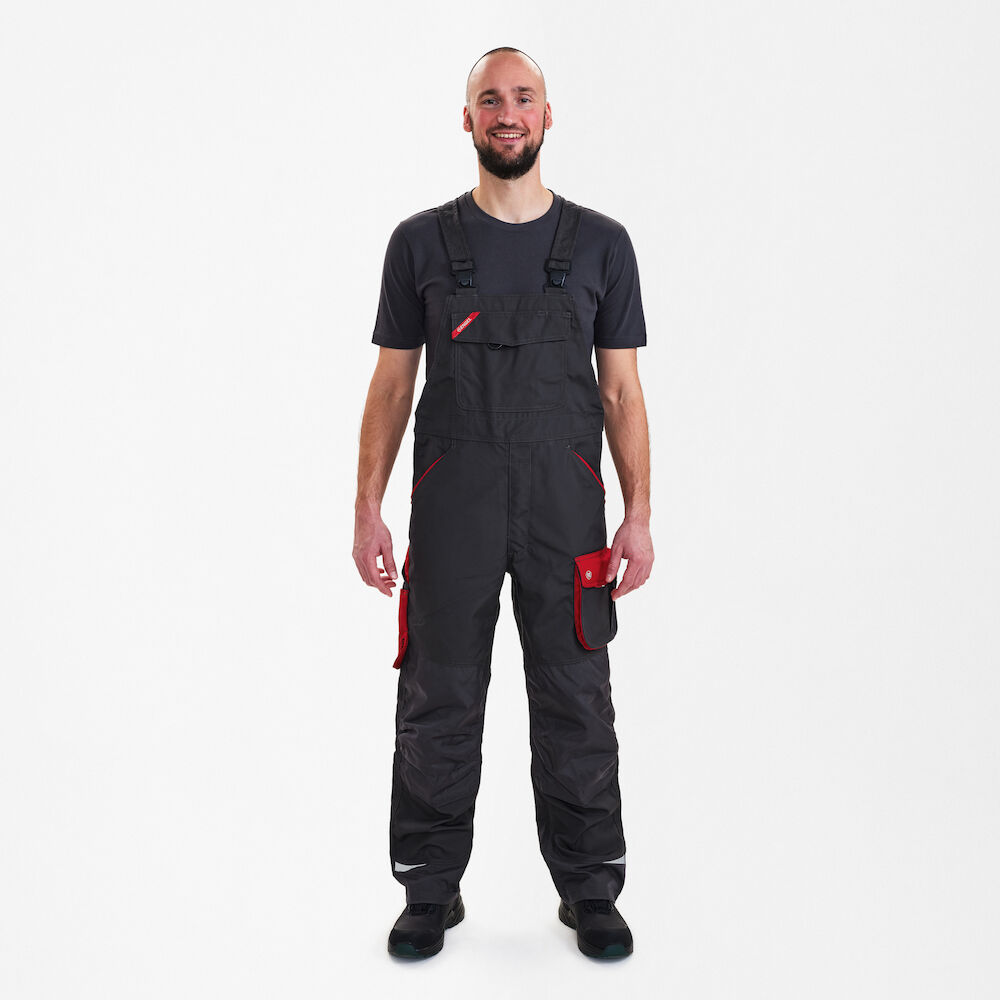 ENGEL Galaxy 3810-254 Latzhose in Anthrazit Grau/Tomato Red – Modellansicht