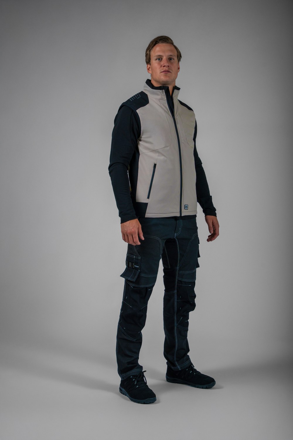 TRICORP Bodywarmer Redefined in Sand-Black – Modellansicht