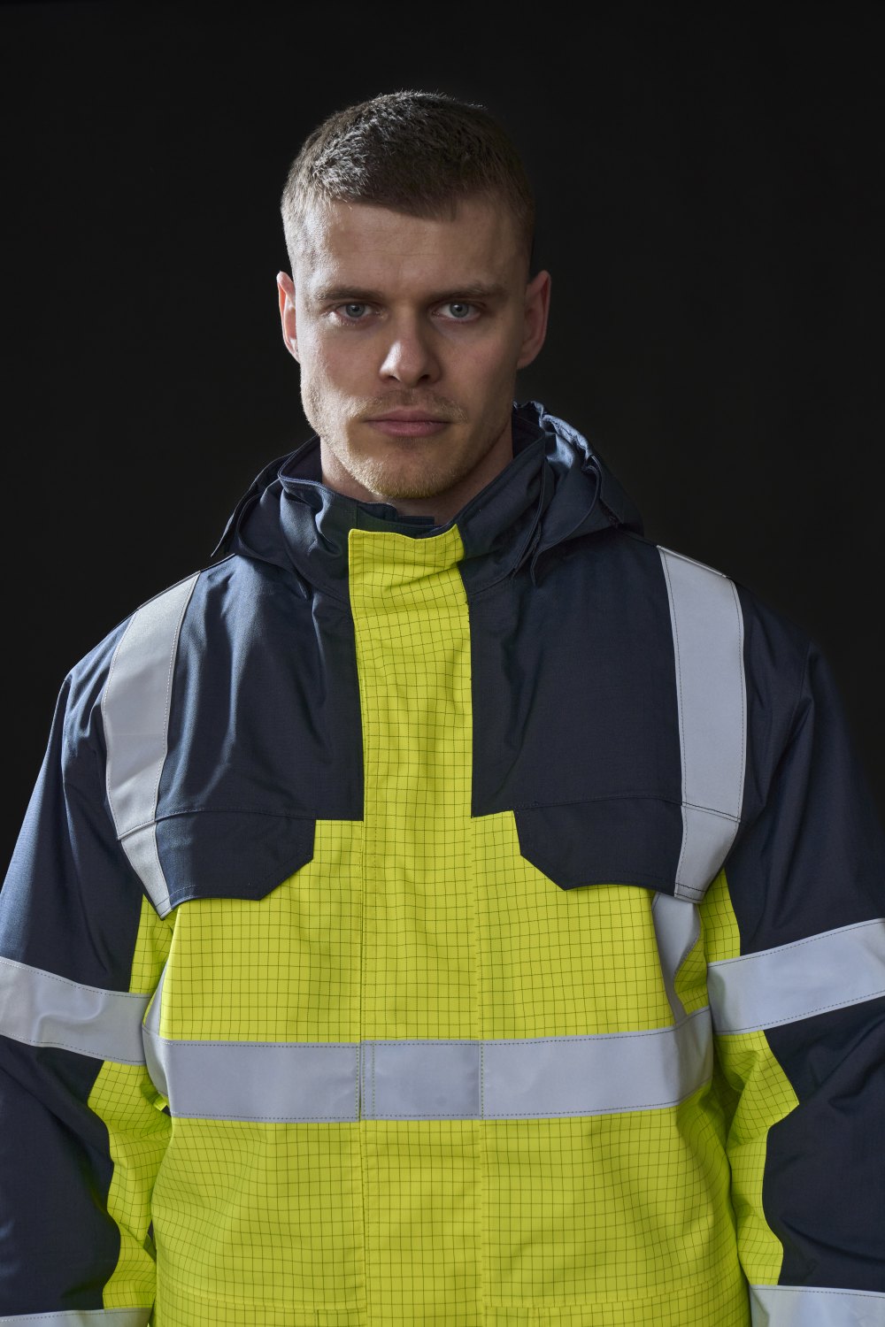 MASCOT Lungern Parka in Hi-Vis Gelb/Marine – Modellansicht