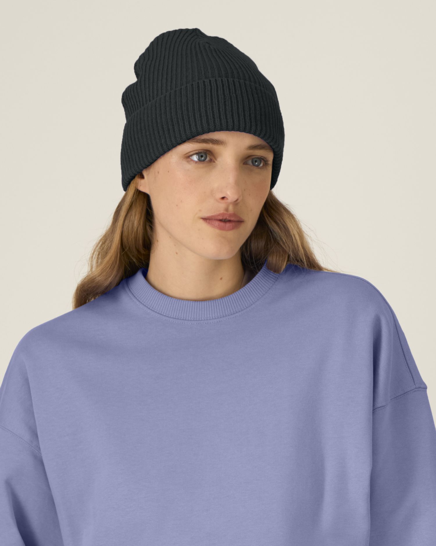 Stanley Stella Fisherman Beanie in Black – Modellansicht