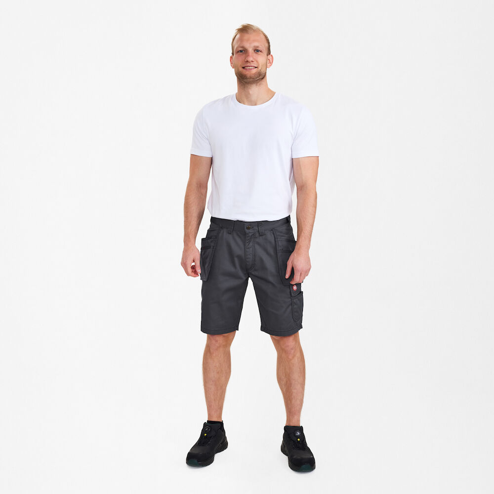 ENGEL Combat 6761-630 Arbeitsshorts mit Holstertaschen in Grau – Modellansicht