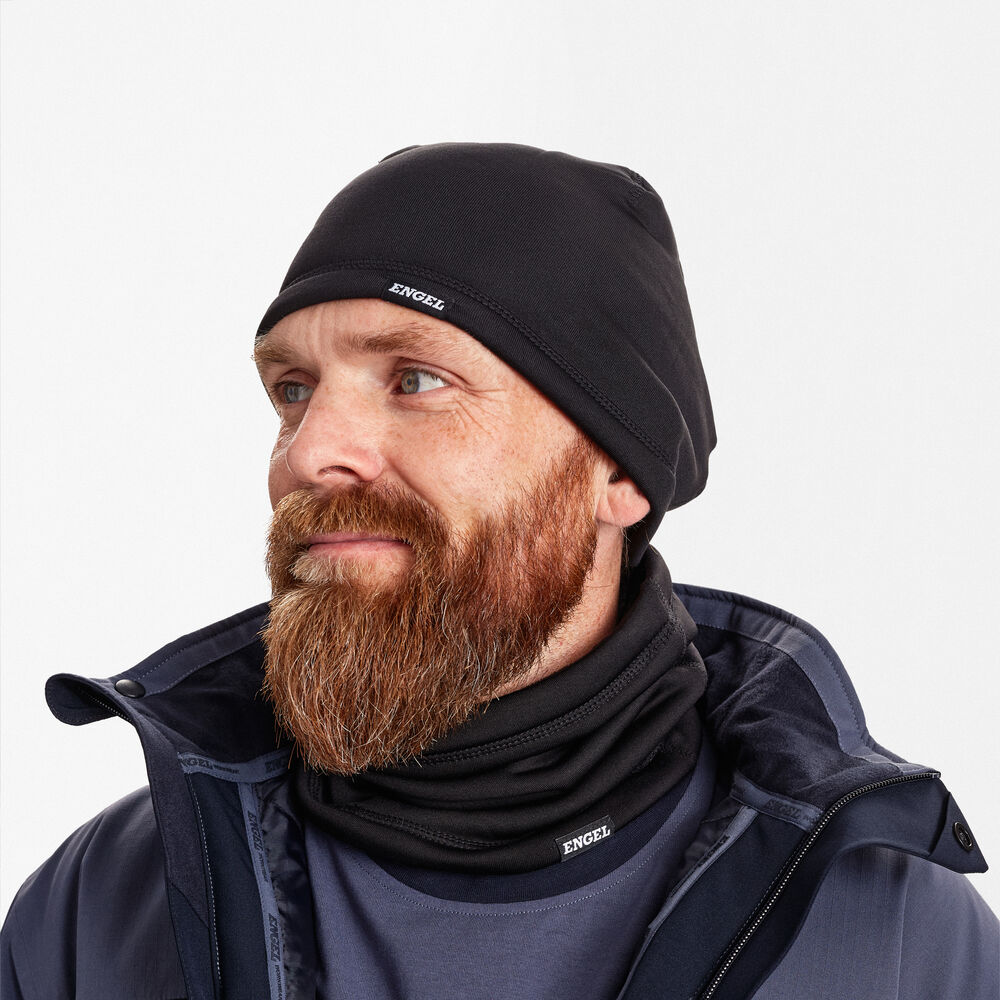 ENGEL Beanie- 9091-22 und Halswärmer-Set in Schwarz – Modellansicht