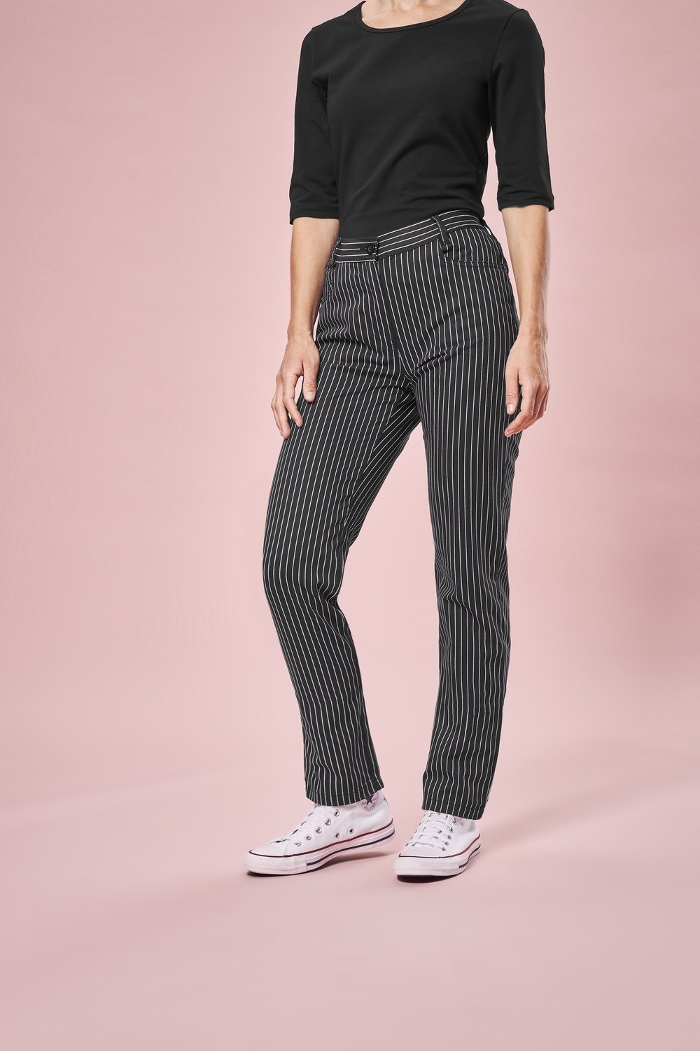 Greiff Damen-Hose RF Kitchen in S/W Gestreift – Modellansicht