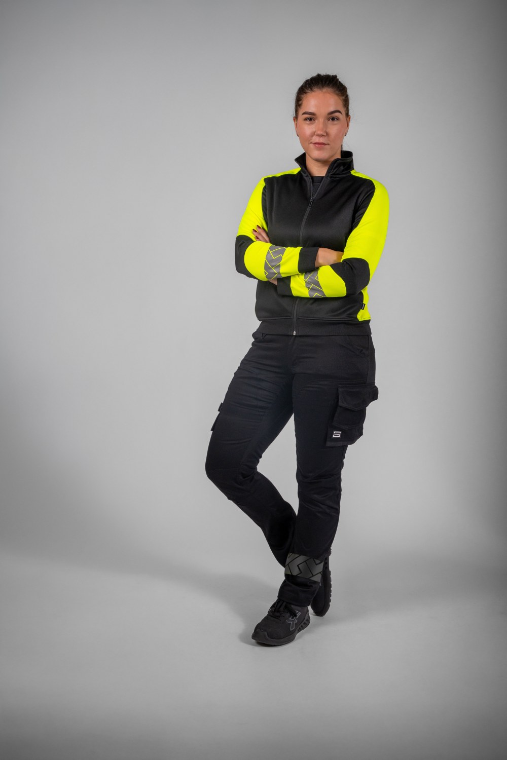 TRICORP Sweatjacke Reflective Redefined Damen in Black-Fluoryellow – Modellansicht