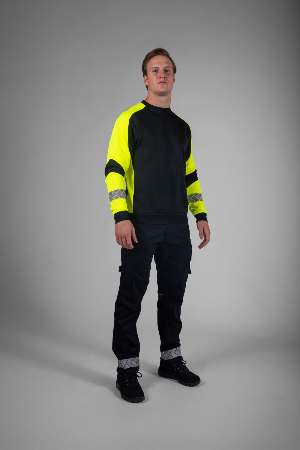 TRICORP Sweatshirt Reflective Redefined in Black-Fluoryellow – Modellansicht