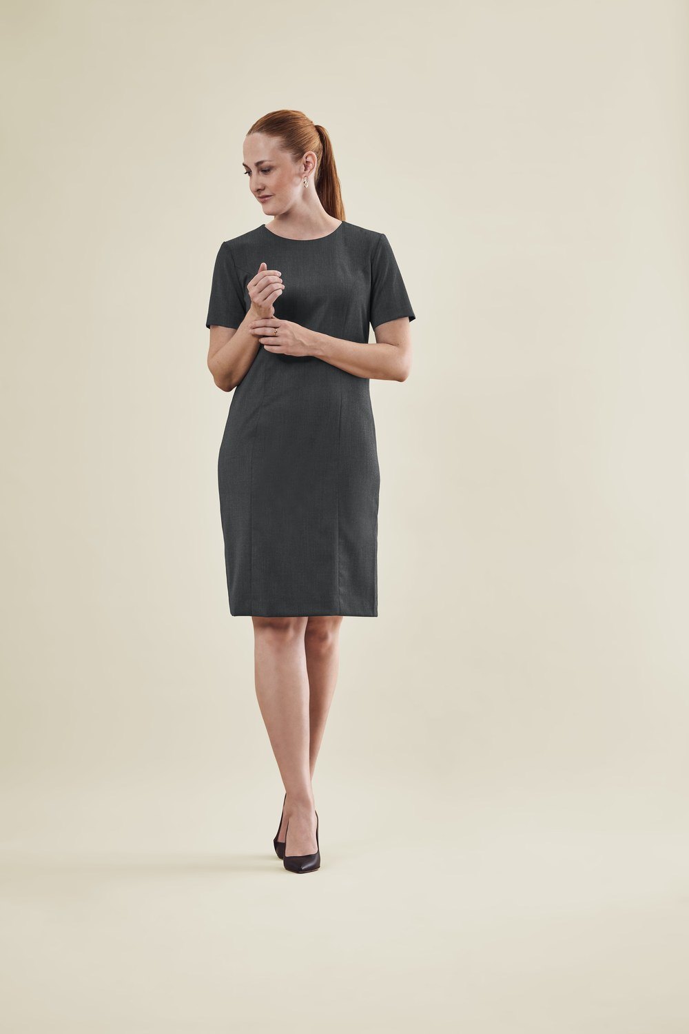Greiff Damen-Kleid RF Basic in Anthrazit – Modellansicht