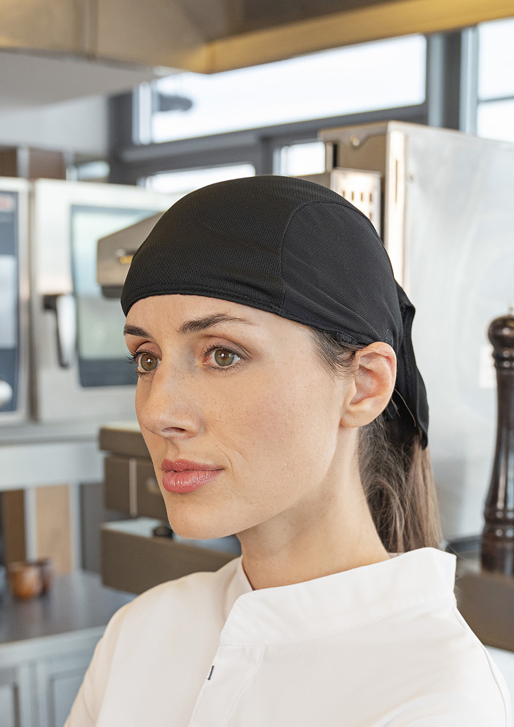 Karlowsky Bandana Leonardo in Schwarz – Modellansicht
