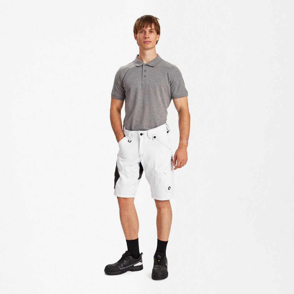 ENGEL X-treme 6366-417 Arbeitsshorts mit 4-Wege-Stretch in Weiss – Modellansicht