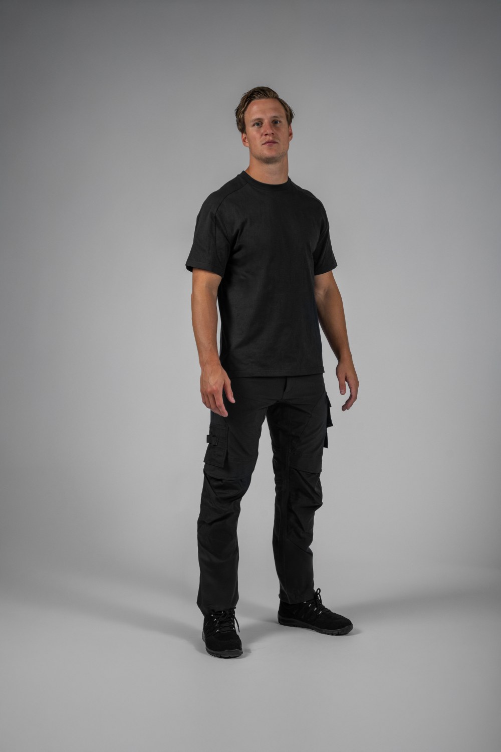 TRICORP T-Shirt Redefined in Black – Modellansicht