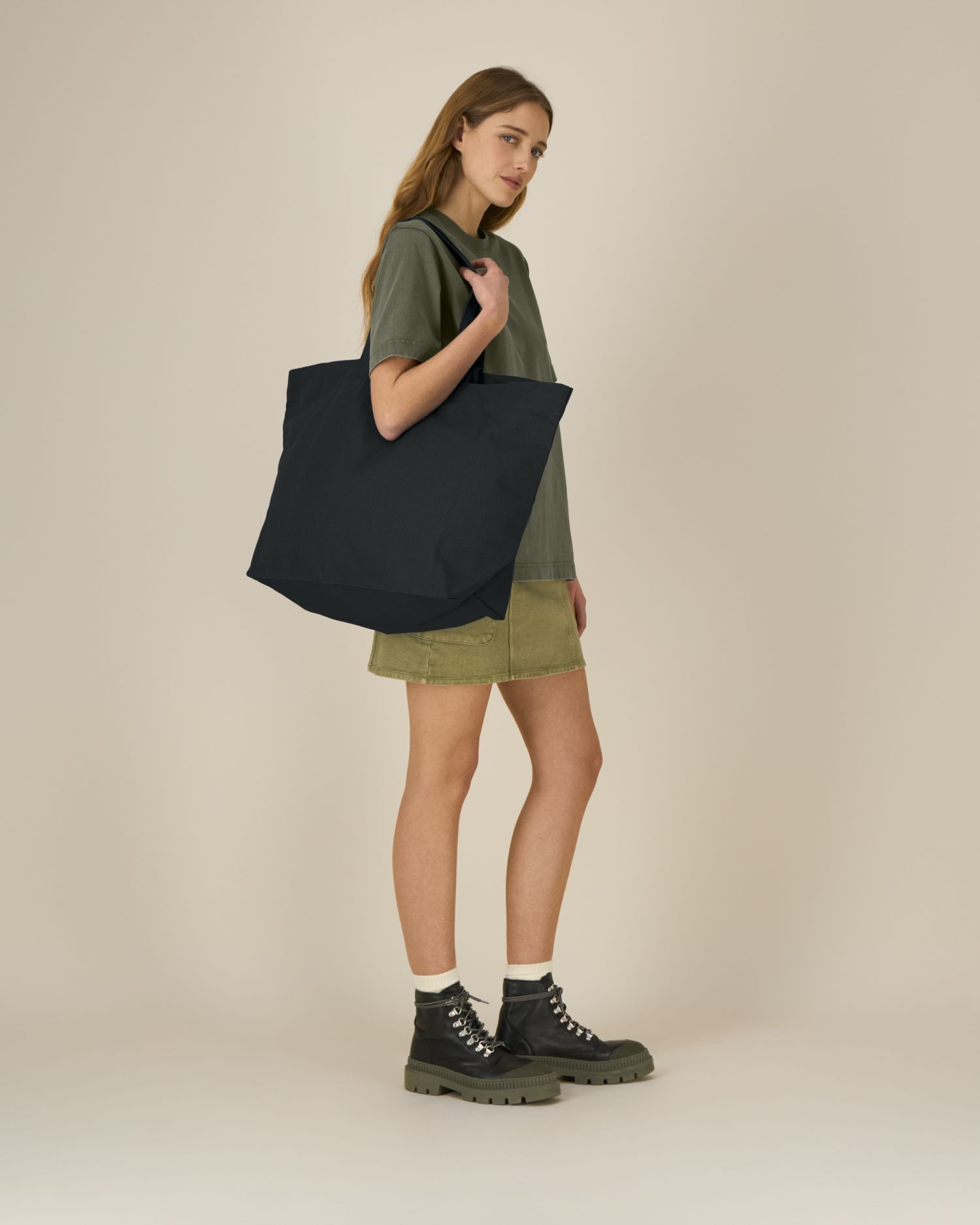 Stanley Stella Shopping Bag 2.0 in Black – Modellansicht