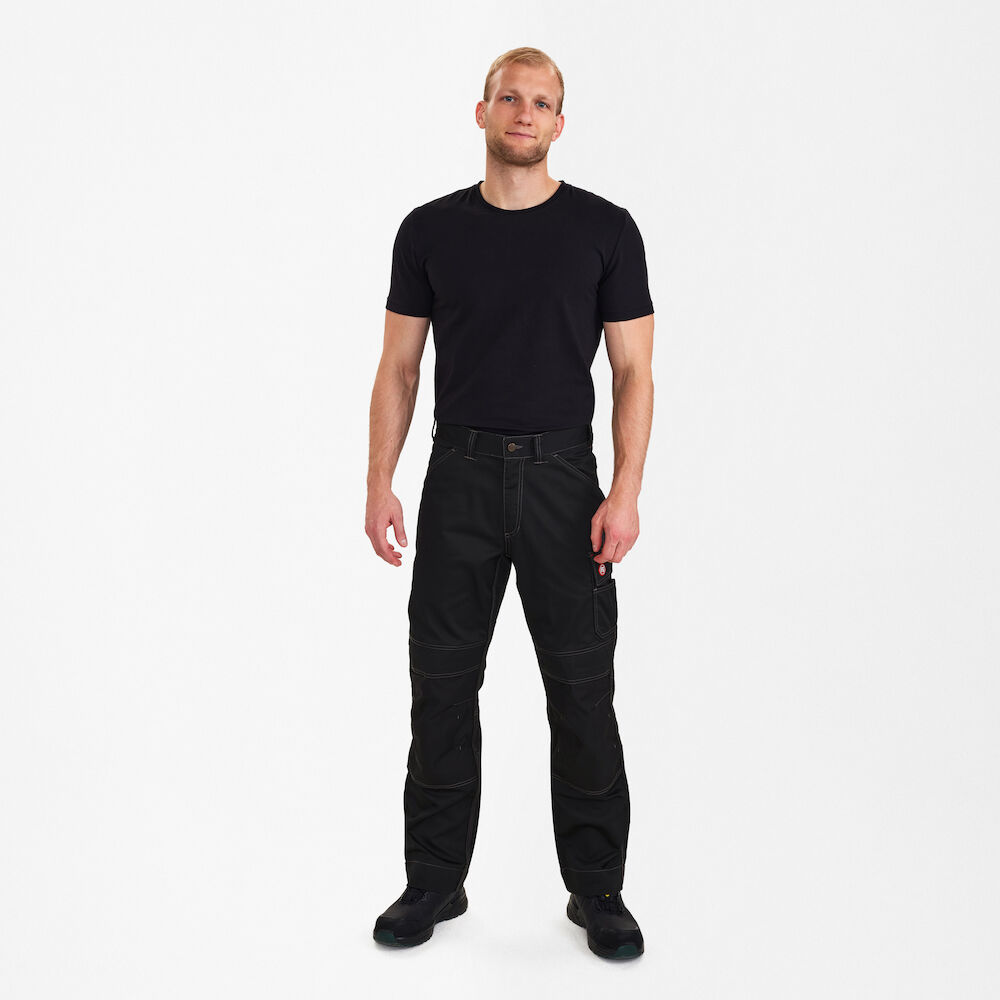 ENGEL Combat 2760-630 Arbeitshose in Schwarz – Modellansicht