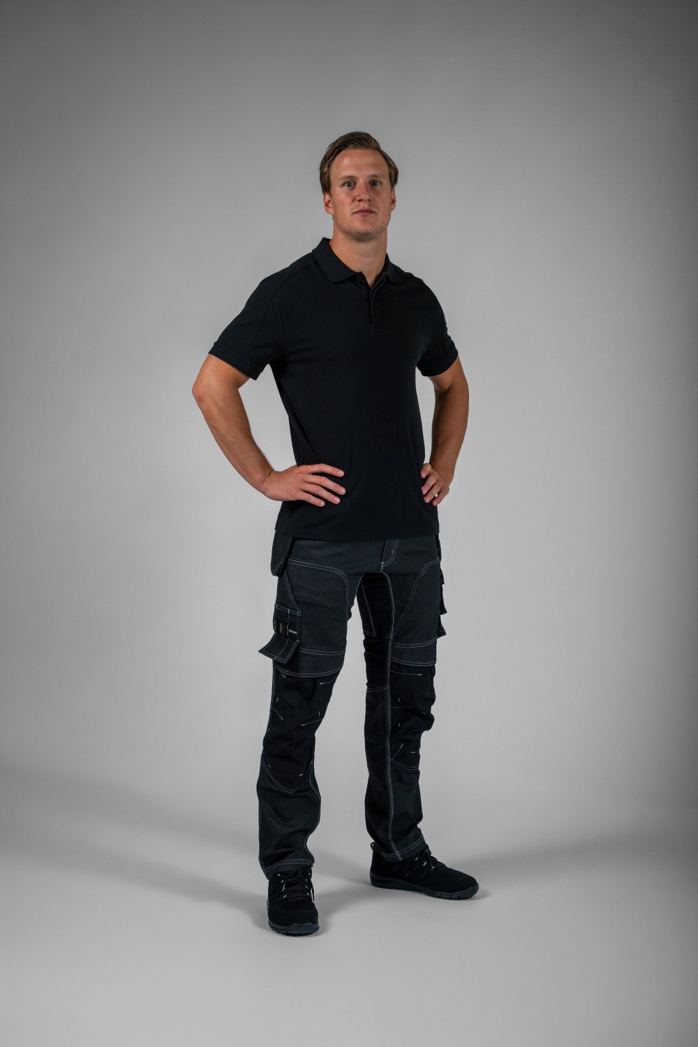 TRICORP Poloshirt Redefined in Black – Modellansicht