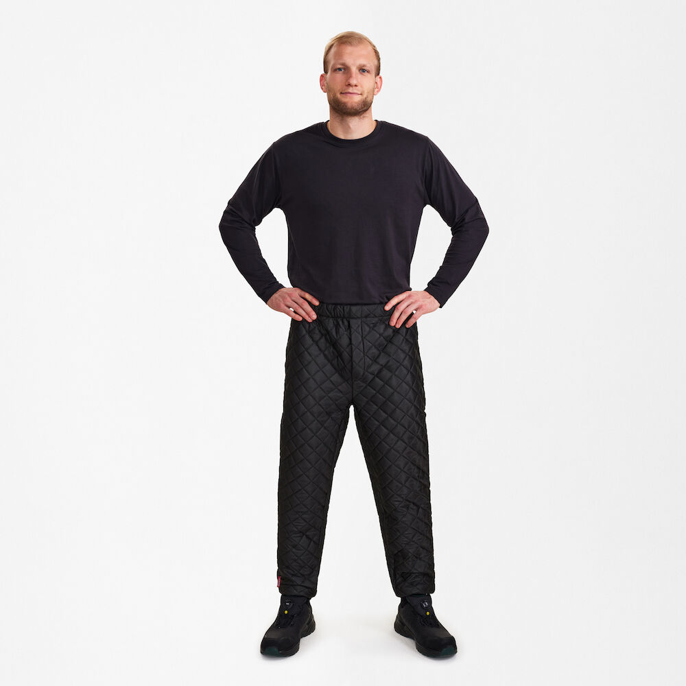ENGEL Extend 621-300 Thermostepphose in Schwarz – Modellansicht